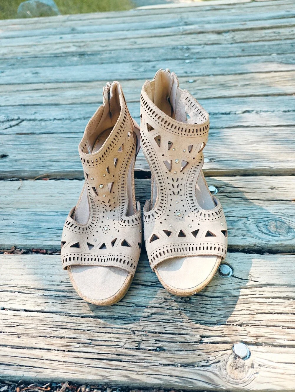 Earth Shoes Attalea Biscuit Laser Cut Espadrille Wedge Sandals Size 9M